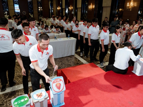 BUỔI HỌC NGOẠI KHÓA CỦA HỌC VIÊN TRUNG TÂM ĐỒNG NAI