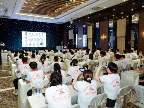 BUỔI HỌC NGOẠI KHÓA CỦA HỌC VIÊN TRUNG TÂM ĐỒNG NAI
