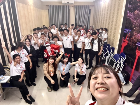 🎁☃️☃️❄️𝐆𝐈𝐀́𝐍𝐆 𝐒𝐈𝐍𝐇 Đ𝐀̃ 𝐕𝐄̂̀ 𝐓𝐎̛́𝐈 𝐓𝐑𝐔𝐍𝐆 𝐓𝐀̂𝐌 Đ𝐎̂̀𝐍𝐆 𝐍𝐀𝐈 