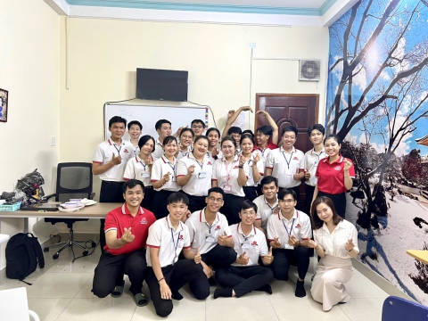 お誕生日おめでとうございます！ Dong Nai センター 🎊🎉🎂🎈