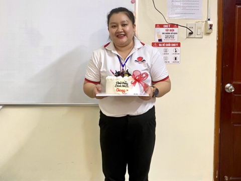 お誕生日おめでとうございます！ Dong Nai センター 🎊🎉🎂🎈