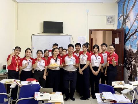 お誕生日おめでとうございます！ Dong Nai センター 🎊🎉🎂🎈