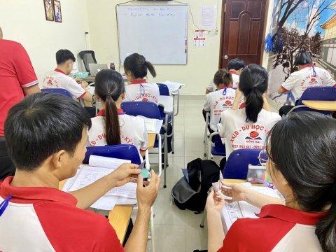 BUỔI HỌC NGOẠI KHÓA CỦA HỌC VIÊN TRUNG TÂM ĐỒNG NAI