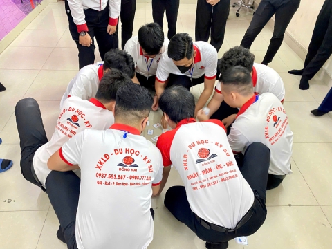 BUỔI HỌC NGOẠI KHÓA CỦA HỌC VIÊN TRUNG TÂM ĐỒNG NAI