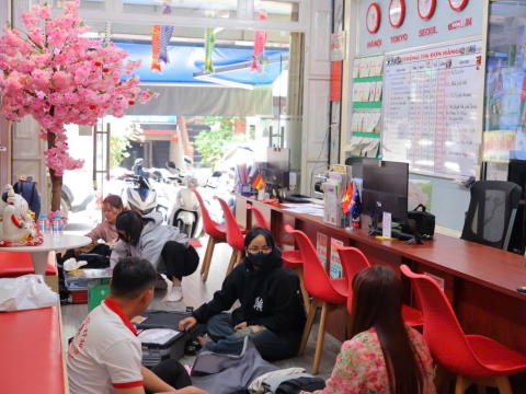 BUỔI HỌC NGOẠI KHÓA CỦA HỌC VIÊN TRUNG TÂM ĐỒNG NAI