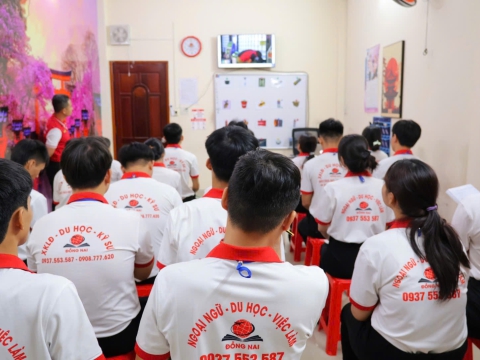 BUỔI HỌC NGOẠI KHÓA CỦA HỌC VIÊN TRUNG TÂM ĐỒNG NAI